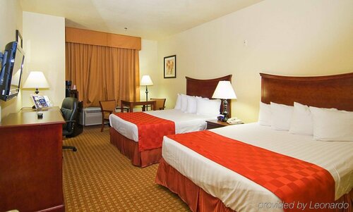 Гостиница Quality Inn and Suites Fort Worth в Форт-Уэрт