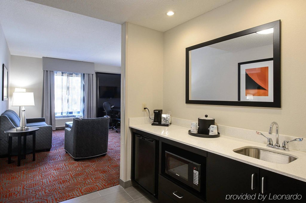 Фото Hampton Inn Stafford/Quantico & Conference Center, Va