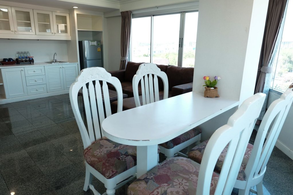 Фото Jomtien Garden Hotel & Resort