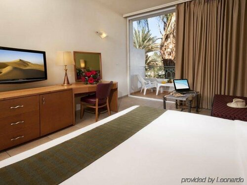 Гостиница Leonardo Privilege Hotel Eilat в Эйлате