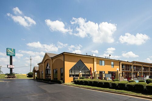 Гостиница Quality Inn Southaven - Memphis South