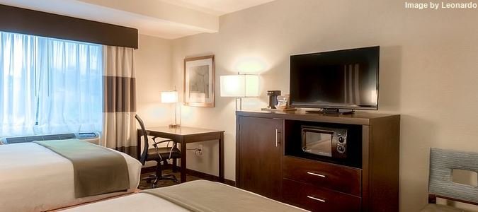 Фото Holiday Inn Express Hotel & Suites Carlsbad Beach, an Ihg Hotel