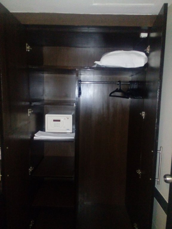 Фото FabHotel Santhome Inn