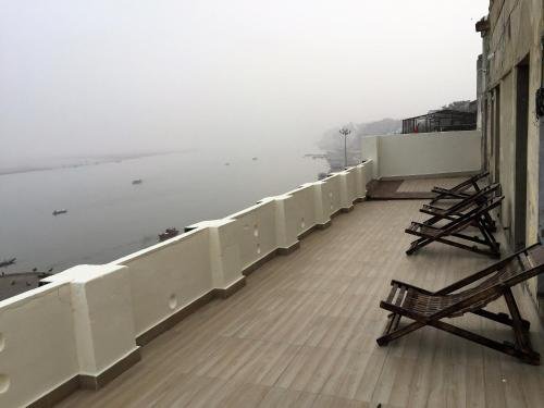 Фото Dwivedi Hotels Sri Omkar Palace