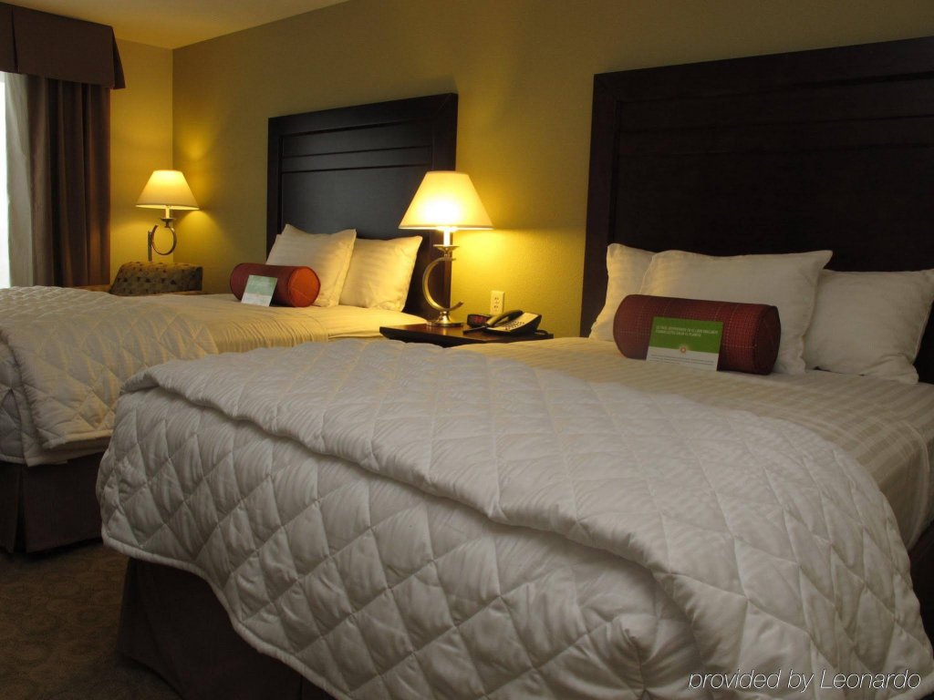 Фото La Quinta Inn & Suites by Wyndham Bismarck