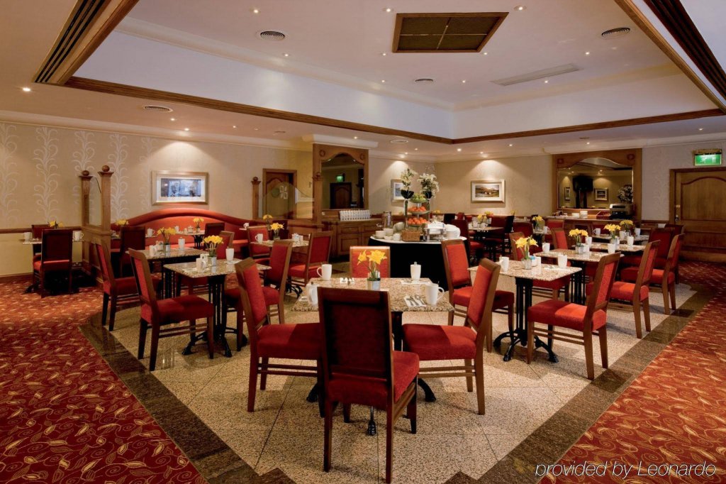 Фото The Aberdeen Altens Hotel