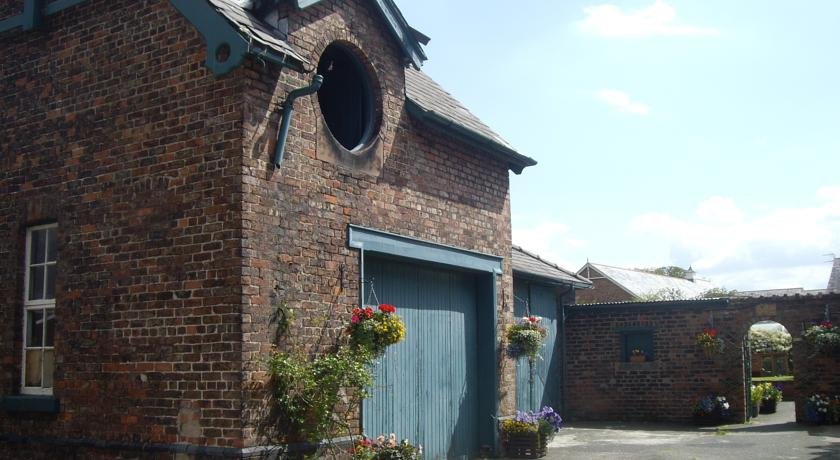 Фото The Cottage B&b