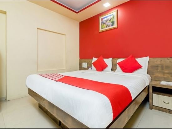 Фото Hotel Qubestay Airport