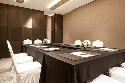 Фото Nine Tree Premier Hotel Myeongdong II