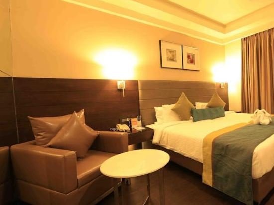 Фото Hotel Regalia Tirupati