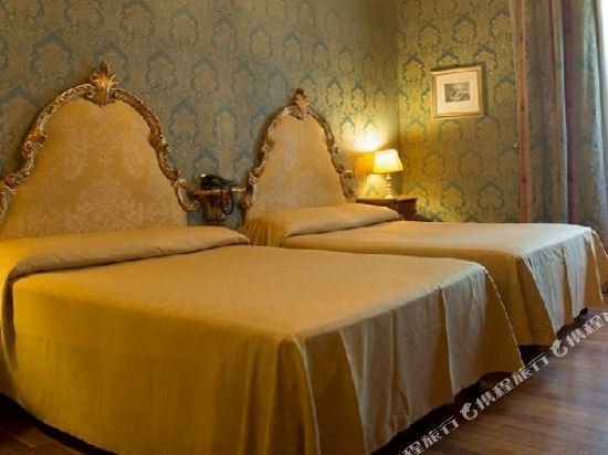 Фото Des Epoques