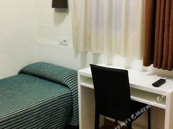 Фото Hostal Lesseps