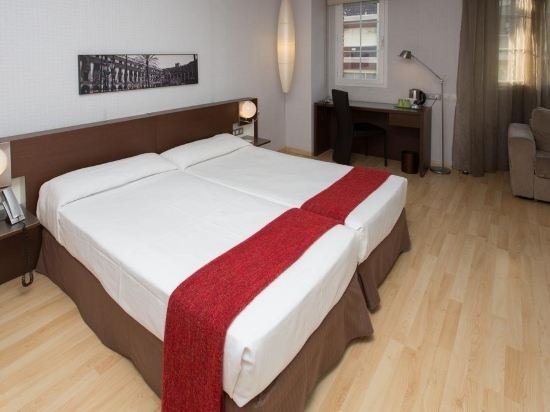 Фото Atenea Rekord Suites