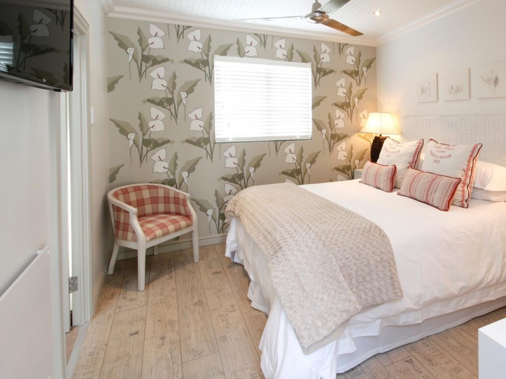 Фото The Potting Shed Guest House