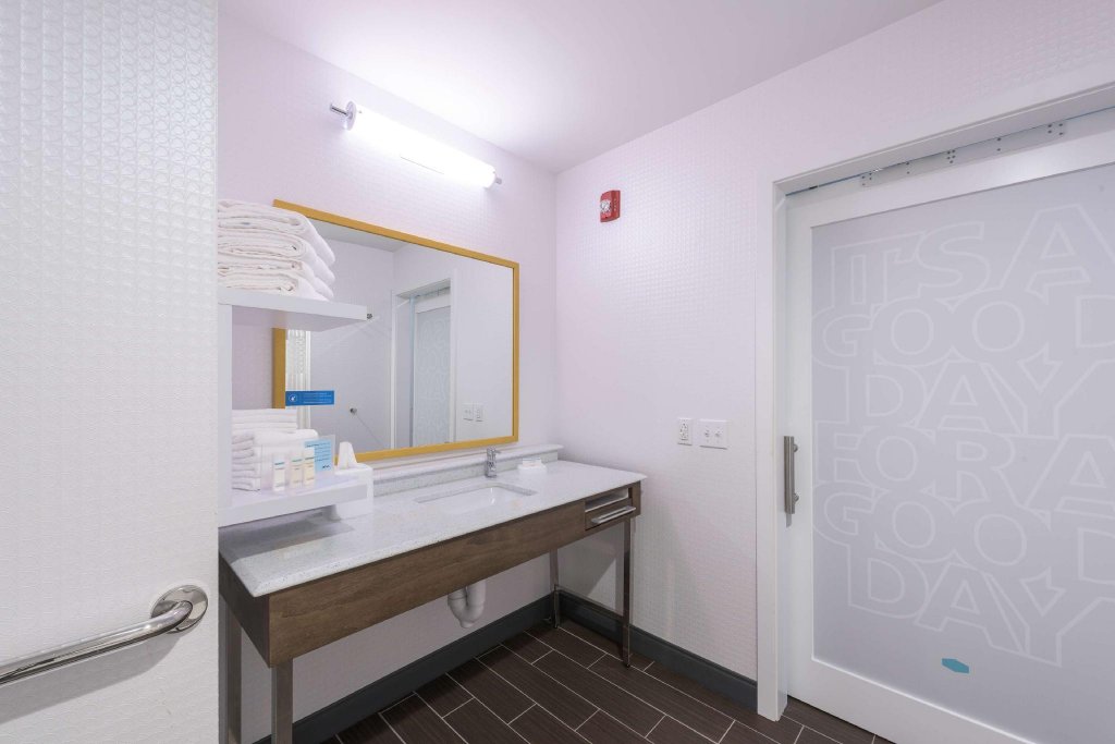 Фото Hampton Inn Buffalo-Hamburg