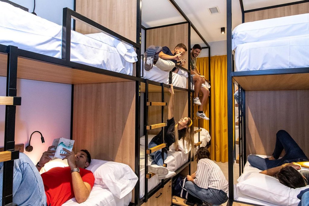 Фото Petit Hostel La Latina