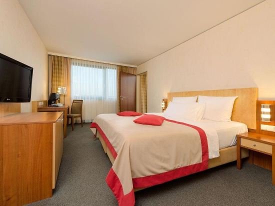 Фото Hotel Frankfurt Messe affiliated by Meliá