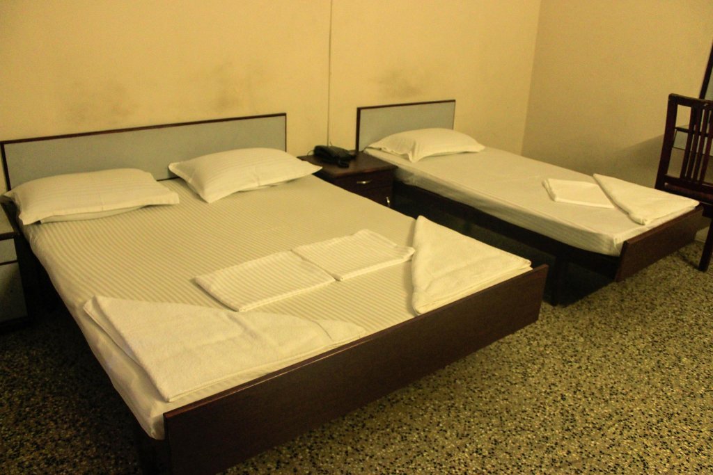 Фото Hotel Keerthi