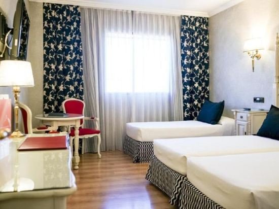 Фото Sallés Hotel Ciutat del Prat Barcelona Airport