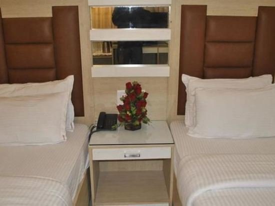 Фото Hotel Baba Inn