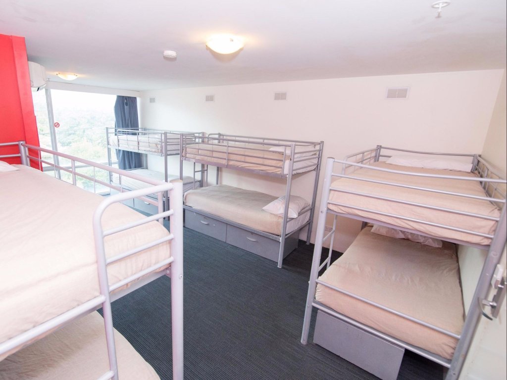 Фото Base Backpackers Melbourne Hostel