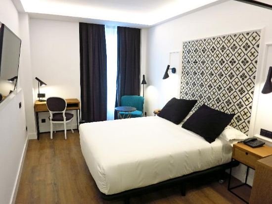 Фото Hotel Colón Plaza