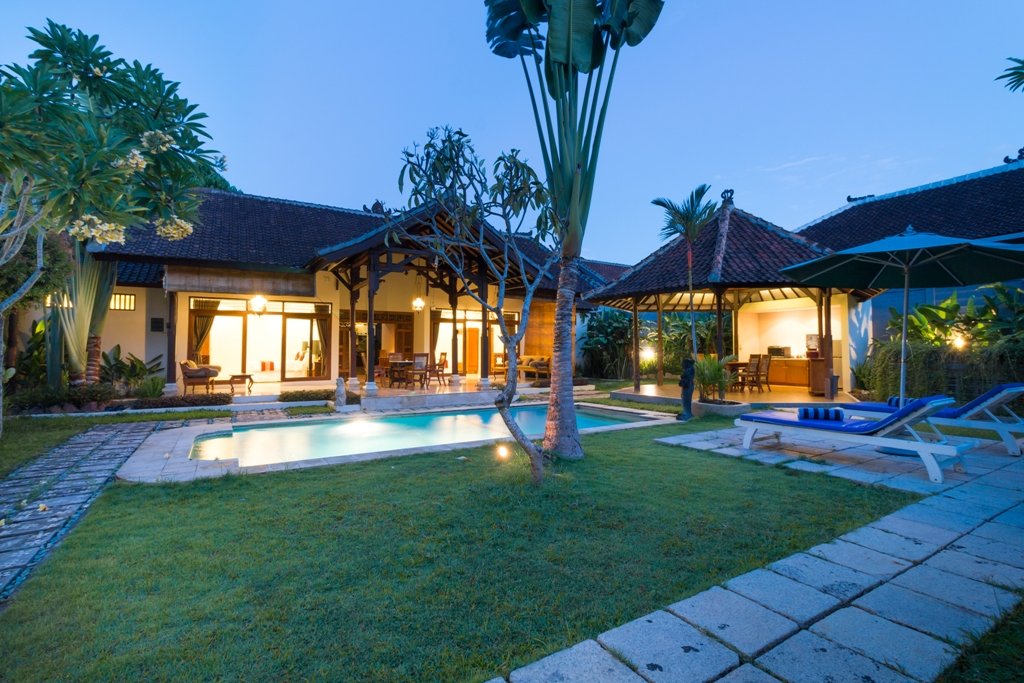 Фото Bali Royal Heritage Villas
