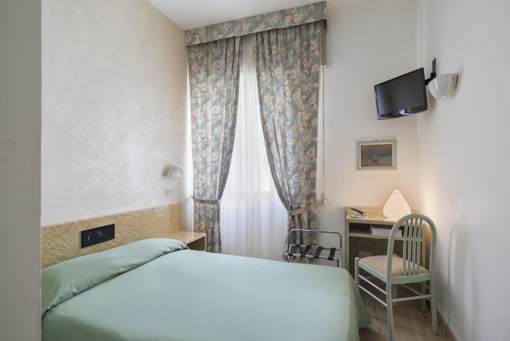 Фото Hotel Garibaldi