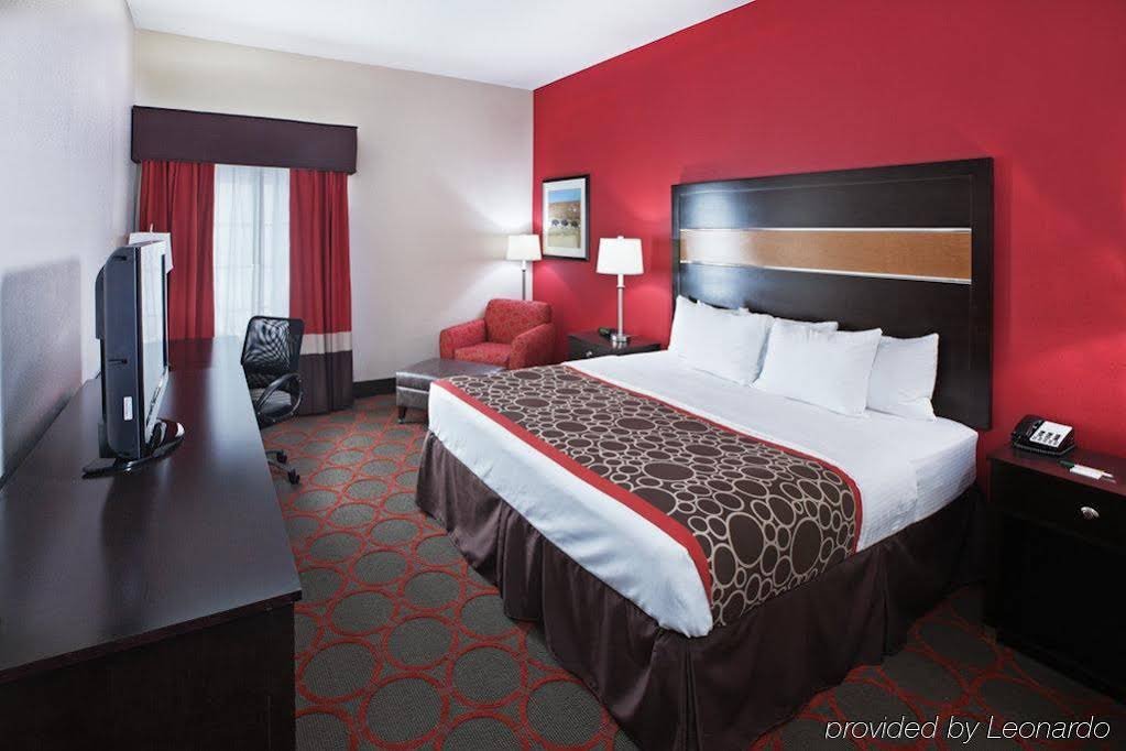 Фото La Quinta Inn & Suites by Wyndham Tulsa Catoosa Route 66