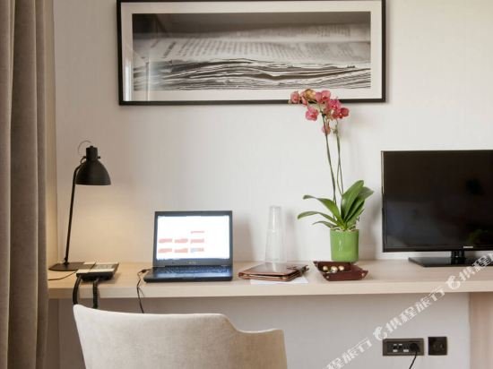 Фото Hotel Aravaca Village