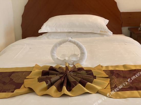 Фото Hainan Yehai Hotel