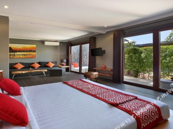 Фото Bali Sunset Villa