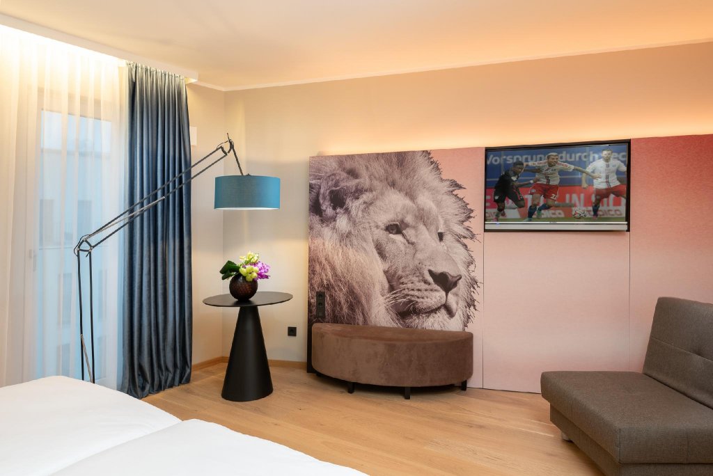 Фото Leonardo Hotel Munich City South