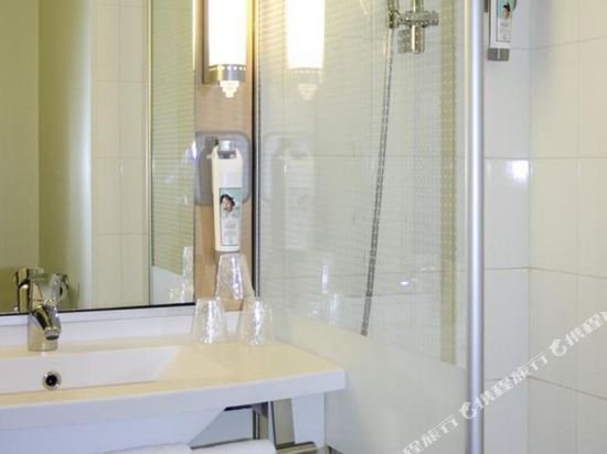 Фото Ibis Paris Gare De L'est Tgv