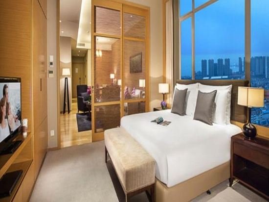 Фото Somerset Grand Central Dalian