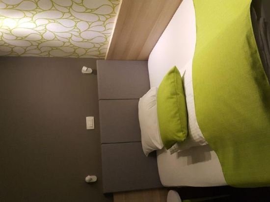 Фото Emonec Hotel