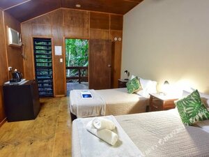 Cape Trib Beach House (Queensland), hotel