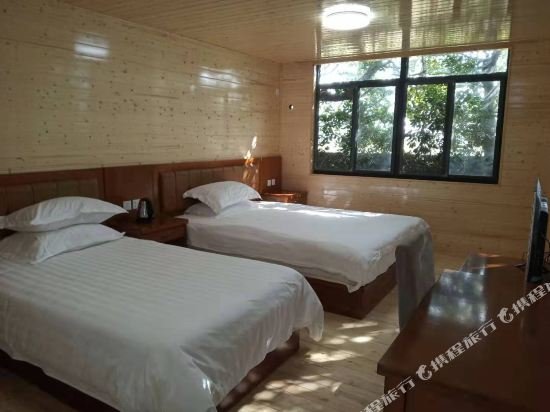 Фото GreenTree Inn Shanghai Fengxian District Nanqiaoxincheng Metro Station Express Hotel