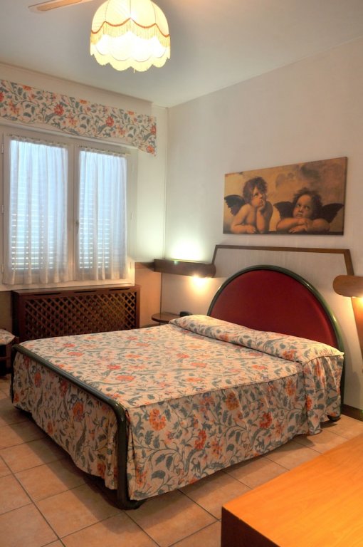 Фото Hotel Roma