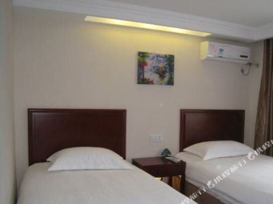 Фото GreenTree Inn Haerbin Railyway Station Express Hotel