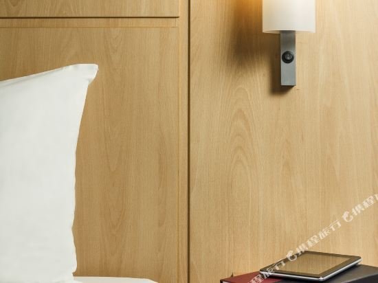 Фото Ibis Hong Kong Central And Sheung Wan 