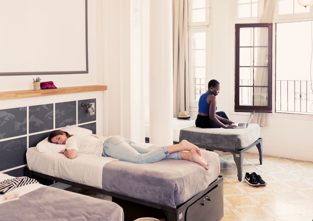 Фото Casa Gracia Barcelona Hostel