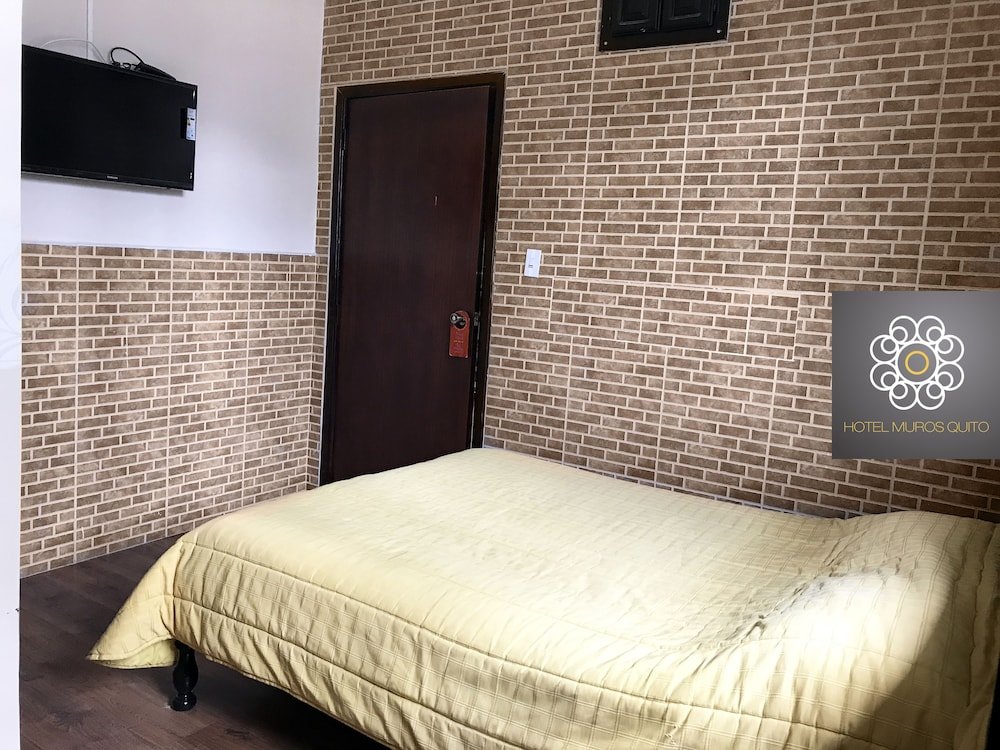 Фото Hotel Muros Quito