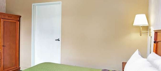 Фото Skyways Hotel