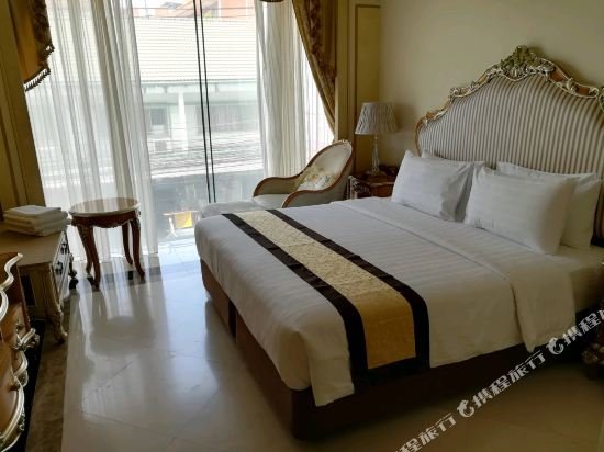 Фото Lk Royal Suite Pattaya