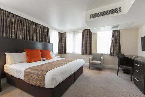 Гостиница Thistle Trafalgar Square Hotel в Лондоне