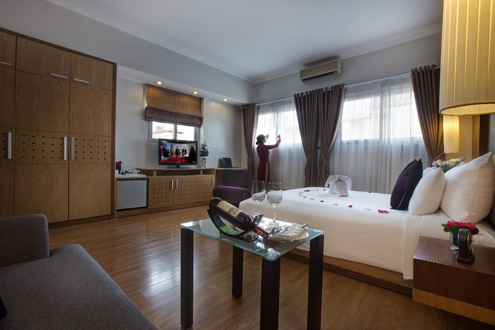 Фото Halley Hostel & SPA Hanoi