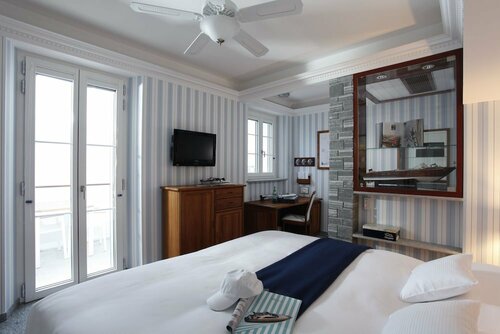 Гостиница Yachtsport Resort Lago Maggiore