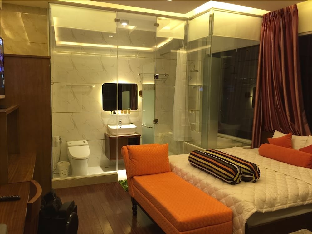 Фото Art Deluxe Hotel