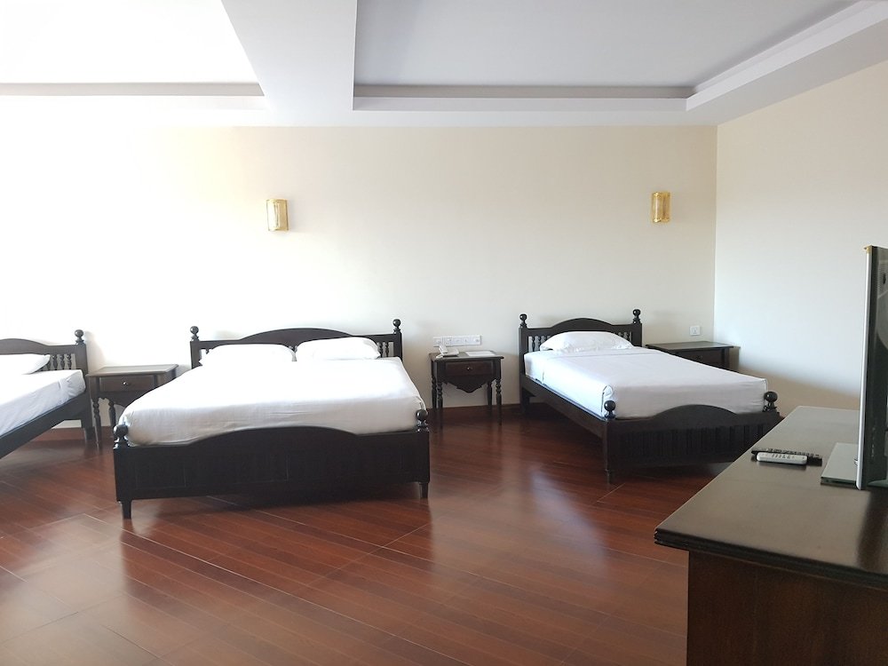 Фото Hotel Aye Chan Thar